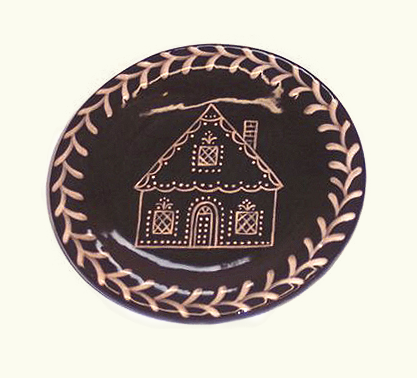 Round Plate with Gingerbread House