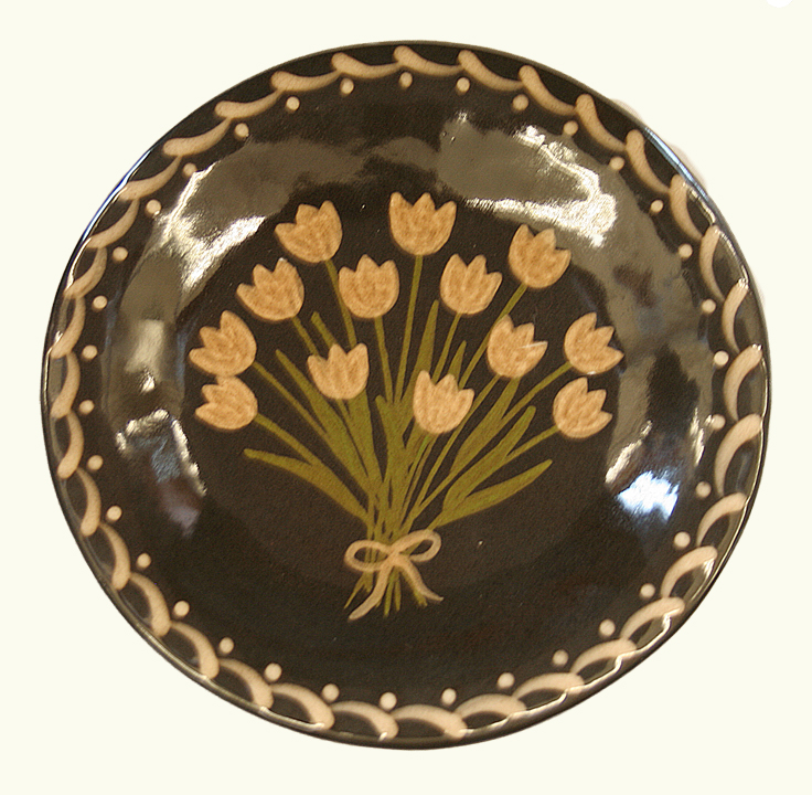 Round Plate with Tulip Bouquet
